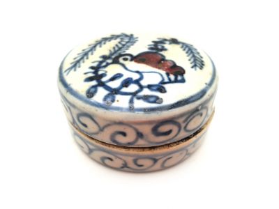 Small Chinese porcelain box - Bird