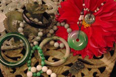 Chinese Jade jewelry, bracelet, necklaces, pendant many items from jade stone