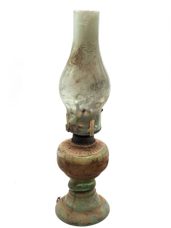Ancient Chinese kerosene lamp - Chinese countryside 1