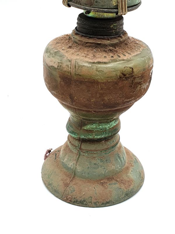Ancient Chinese kerosene lamp - Chinese countryside 2