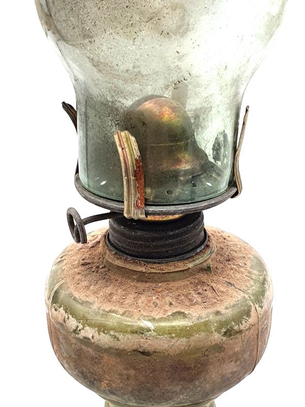 Ancient Chinese kerosene lamp - Chinese countryside 4
