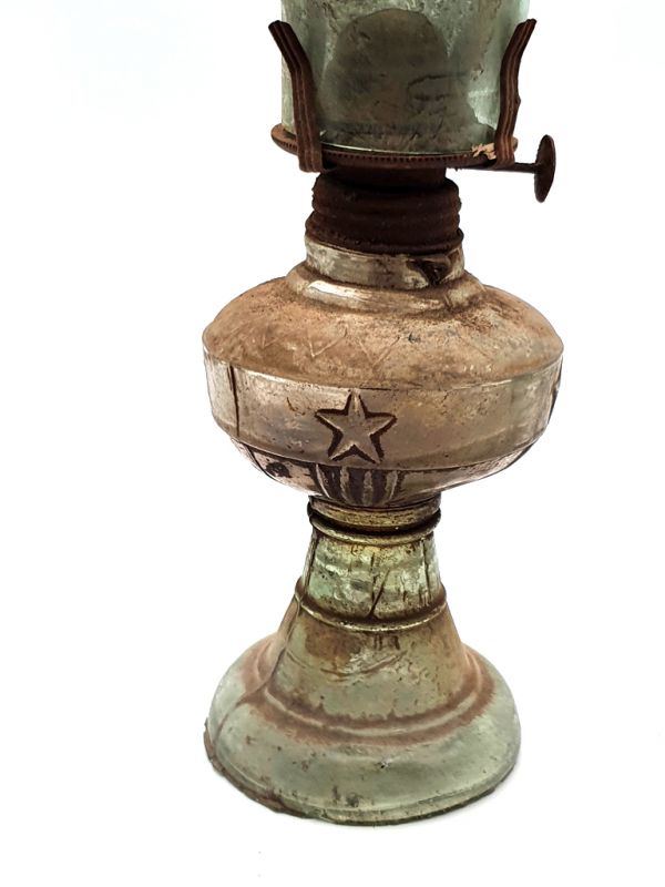 Ancient Chinese kerosene lamp - Cultural revolution 2