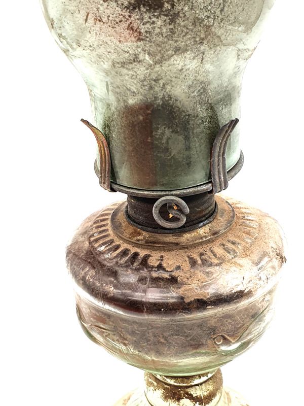 Ancient Chinese kerosene lamp 3