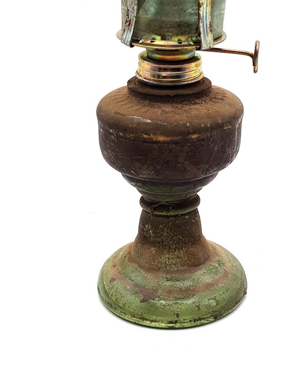 Ancient Chinese kerosene lamp - Guangzhou 2