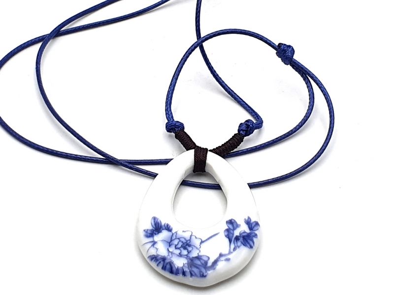 Ceramic jewelry White and Blue Collection - Necklace - China - Flowers 4