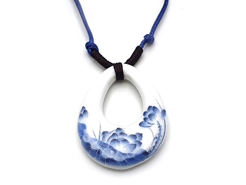 Ceramic jewelry White and Blue Collection - Necklace - China - Lotus flowers