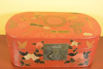 Chinese lacquer box - Red