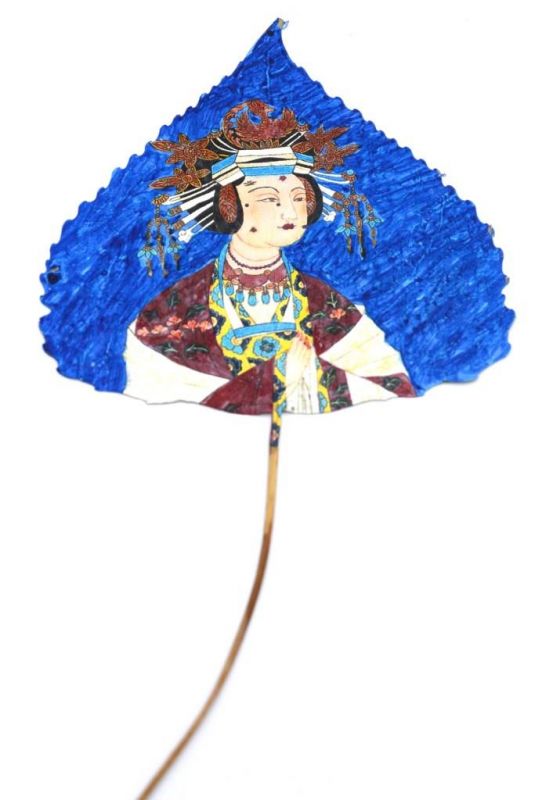 Chinese painting on tree leaf - Court Lady 2
