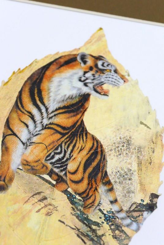 Chinese painting on tree leaf - Tiger 3