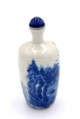 Chinese Porcelain Snuff Bottle - hand made painting - White and Blue - Landscape 4