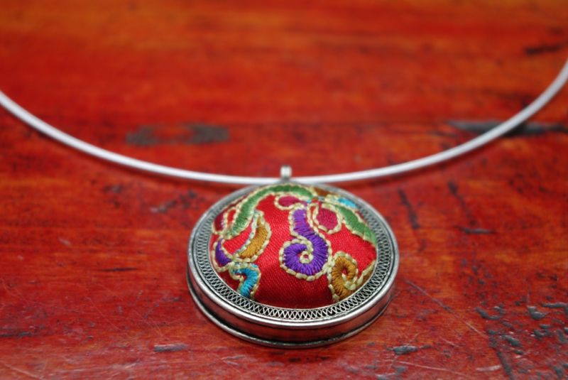 Ethnic Necklace Embroidery Round Red