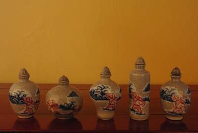 Chinese porcelain snuff bottle lot Shaolin monks