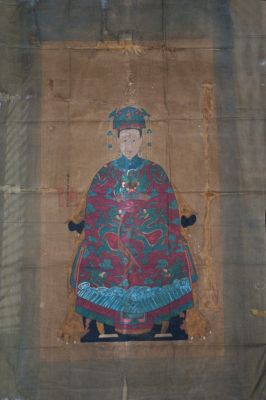 Large painting of Chinese dignitary (about 70 years old) - Woman