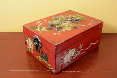 Old Chinese Box Flowers