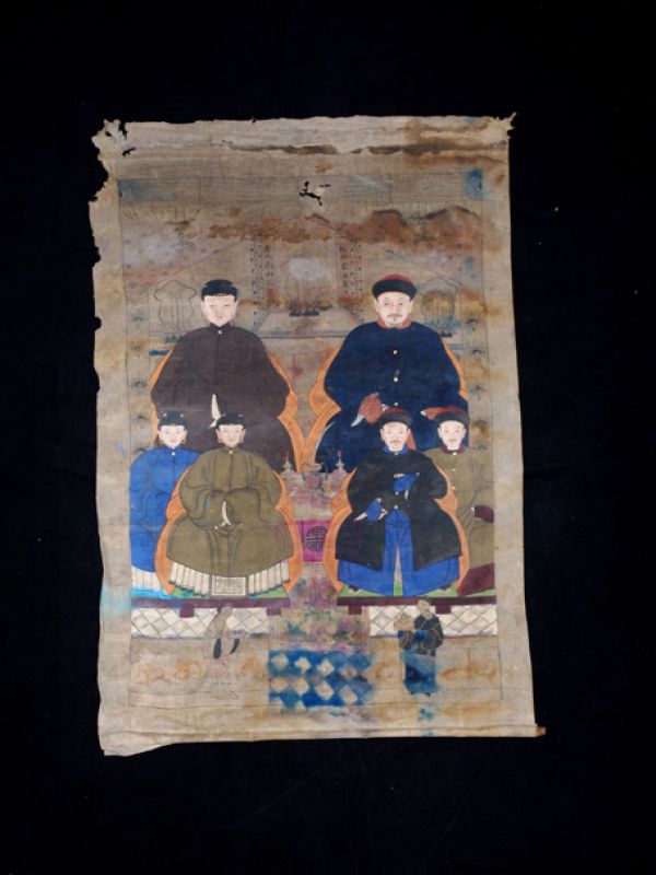 Old Chinese Chinese Ancestor Painting - Chinese family of 6 people 2