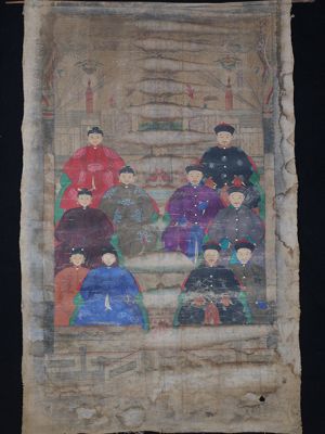 Old Chinese Chinese Ancestor Painting - Family of 10 chinese mandarins