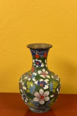 SmallVase in Cloisonné Green Flowers