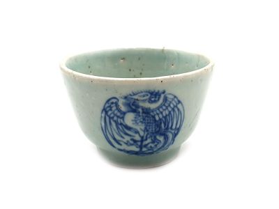 Small Chinese bowl or glass in porcelain Phoenix