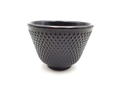 Small Chinese tea cup in cast iron - Black