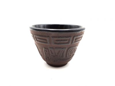 Small Chinese tea cup in cast iron - Chinese characters