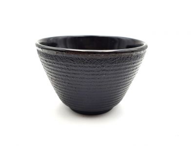 Small Chinese tea cup in cast iron - Stripes - Black