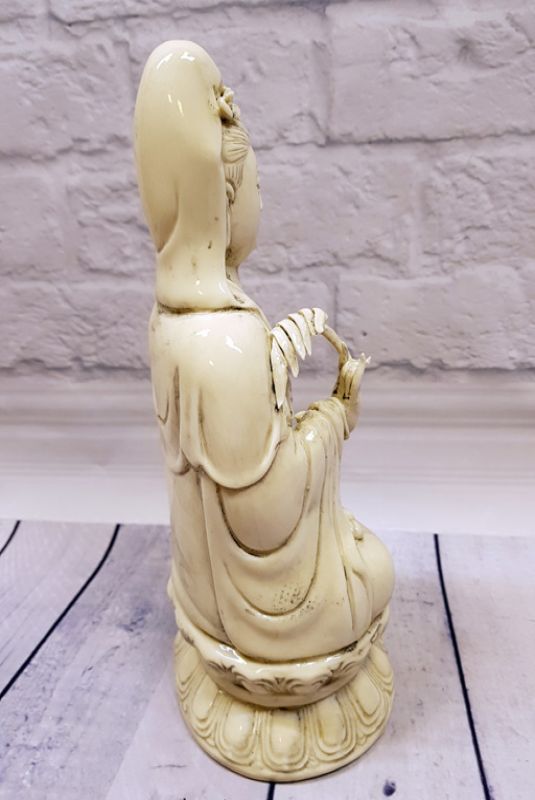 White Chinese Statue - Porcelain Dehua - Goddess meditation position 4
