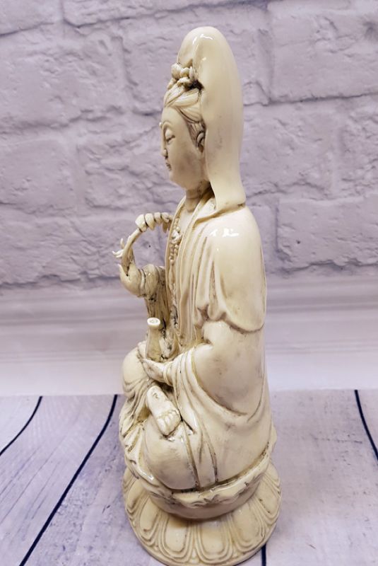 White Chinese Statue - Porcelain Dehua - Goddess meditation position 5