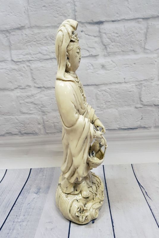 White Chinese Statue - Porcelain Dehua - Goddess standing with her basket 4